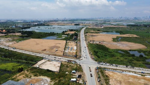 ដីសម្រាប់លក់/Land for sale Property ទីតាំងជាប់ផ្លូវ60mតំបន់ដែលមានសក្តានុពល,Code: VBRE01076