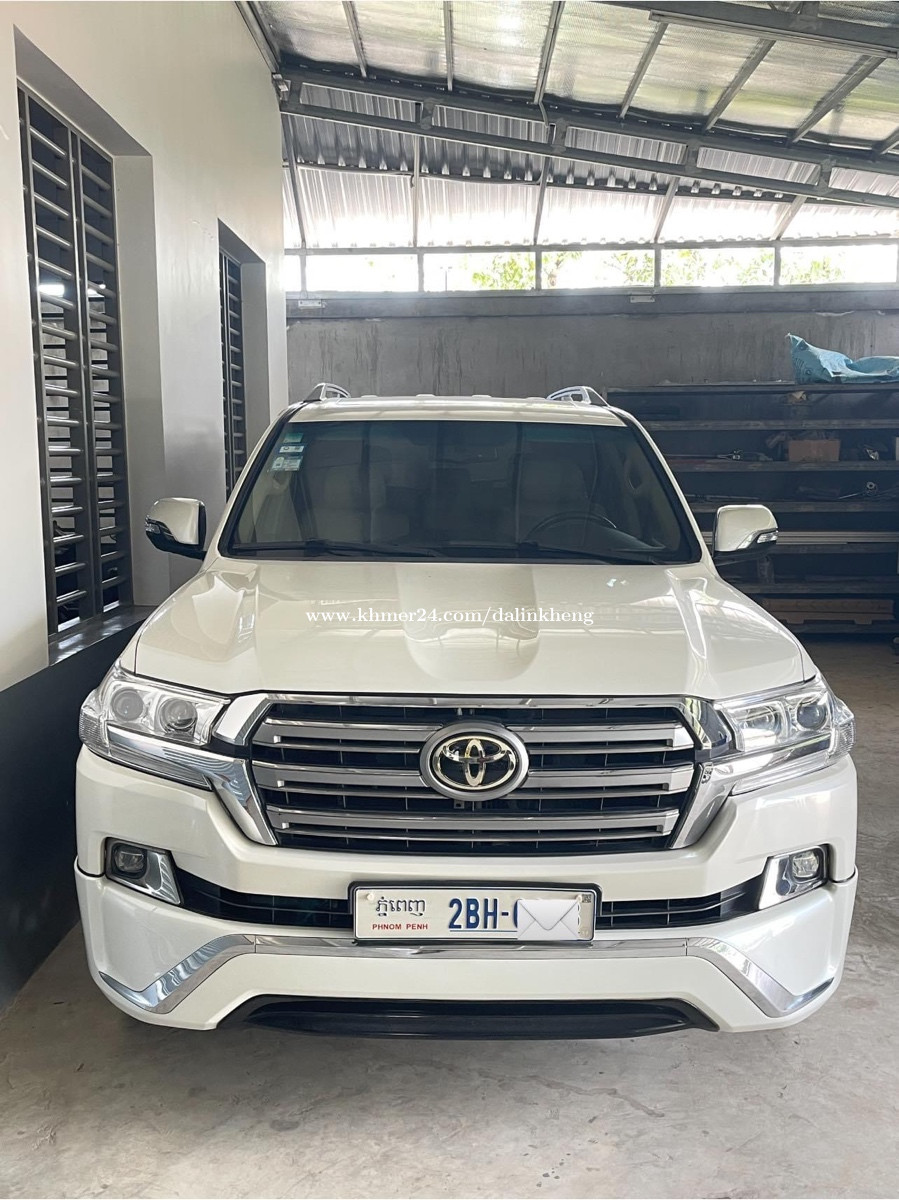 Land Cruiser V6 ឆ្នាំ 010up21 full options ម្ចាស់ ដើម ទី ១ Price 55000