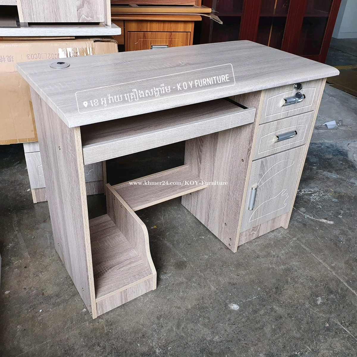 OFFICE DESK/ 1mx0.5m =65 (សីលធម៍+សេវាកម្ម+គុណភាព) in Phnom Penh, Cambodia on