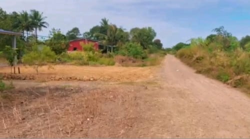 ដីលក់បន្ទាន់