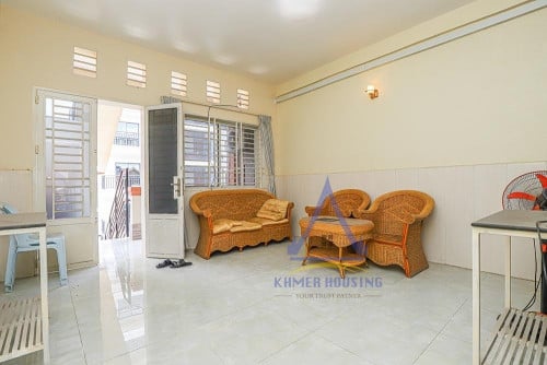 Toul Tompung area | Fully furnished two bedroom for rent nearby Russian market