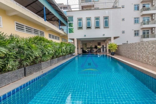 Service apartment two bedrooms with gym and pool for rent at Toul Svay Prey area