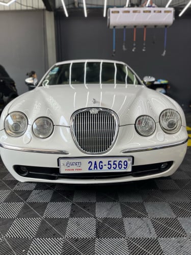 ឡានលក់ប្រញាប់