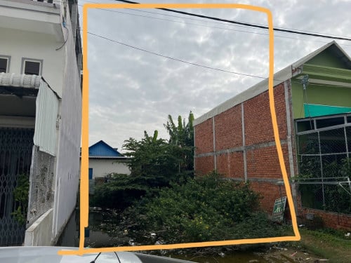 ដីលក់ (ក្រាំងធ្នង់)