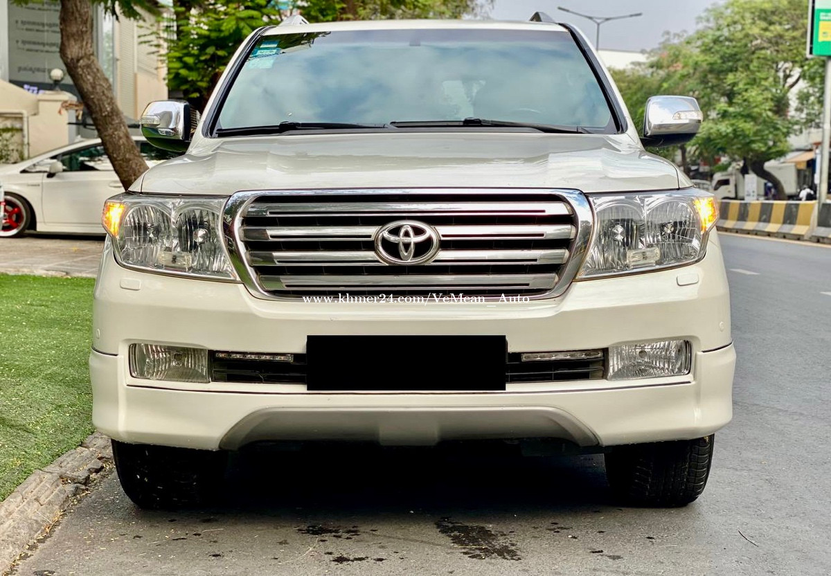 Land Cruiser V6 2011 ខួប 60ឆ្នាំ Full option Price 52500 in Phnom Penh