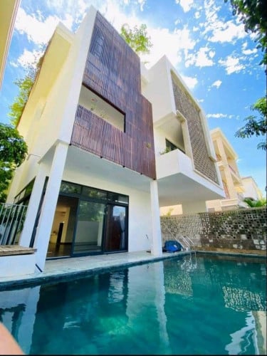 ផ្ទះវិឡាម៉ូដទំនើបលក់ នៅបុរី វិរជន កោះពេជ | Modern Villa For Sale at Borey Elite Town, Diamond Island