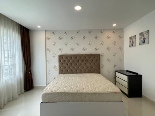 វីឡាកូនកាត់​ សម្រាប់លក់​