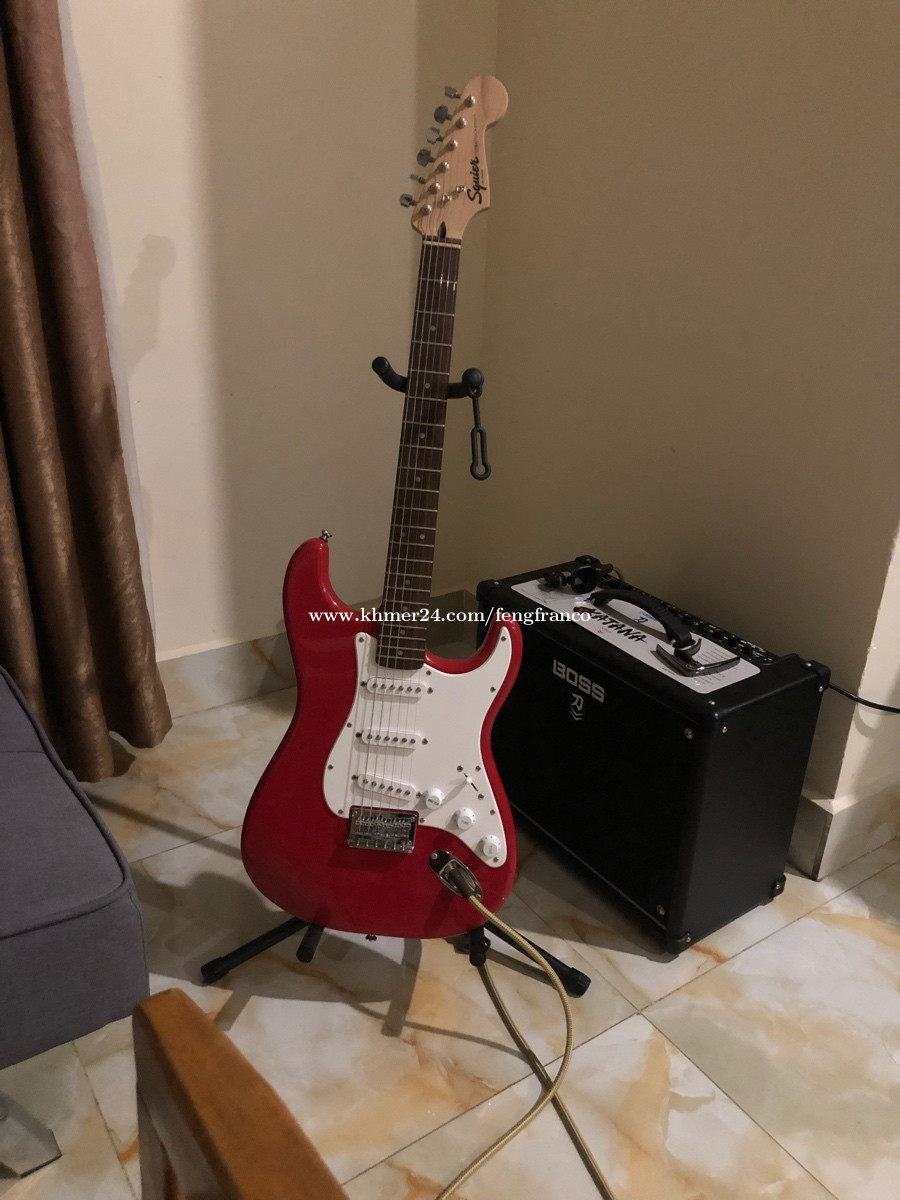 Fender Squier electric guitar and Boss Katana MK2 Audio Price 400 in Phnom Penh, Cambodia