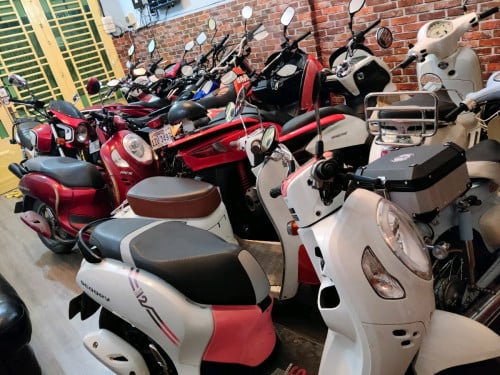 Motorcycle for daily or monthly rental