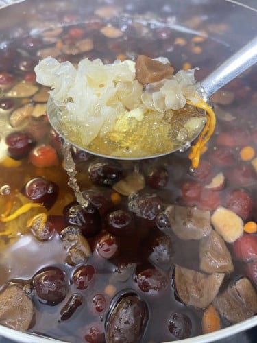 បង្អែមព្រិលត្រចៀកកាំ ខាប់ល្អណាស់ មិនដូចលក់តាមផ្សារទេ