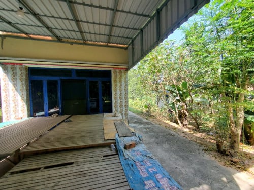 ដីលក់ជិតផ្សាស័ង្កសី