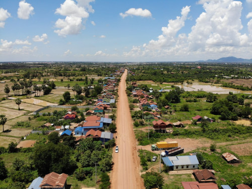 ដីលក់បន្ទាន់/Urgent Land for Sale ទីតាំងមានសក្ដានុពលនៅក្រុងច្បារមន, Property Code:VBRE01143