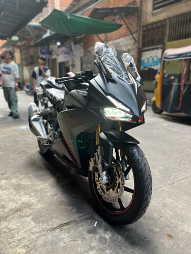 Cbr250r authentic second hand