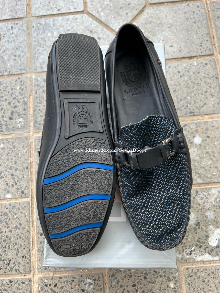 Larrie Shoes Original តំលៃ $15 ក្នុង ភ្នំពេញ, កម្ពុជា - Seyha 