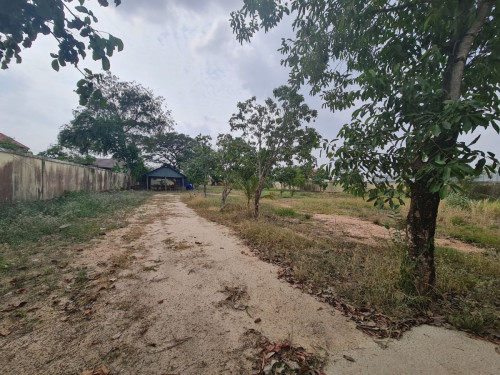 ដីសម្រាប់លក់ ខណ្ឌដង្កោ