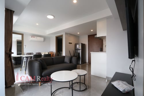 프놈펜에 렌트 아파트Boeng Trabaek area| 2 bedrooms condominium for rent| Swimming pool, gym and sky-bar