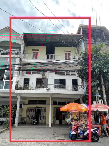 ផ្ទះ២ល្វែង ផ្សារទួលគោក លក់បន្ទាន់