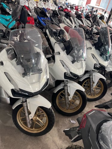 ចងលក់ម៉ូតូ ADV 2021 តលៃ