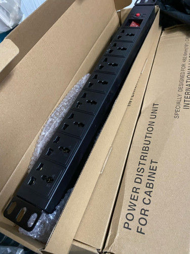 PDU for Server Rack 6 slot 8 slot