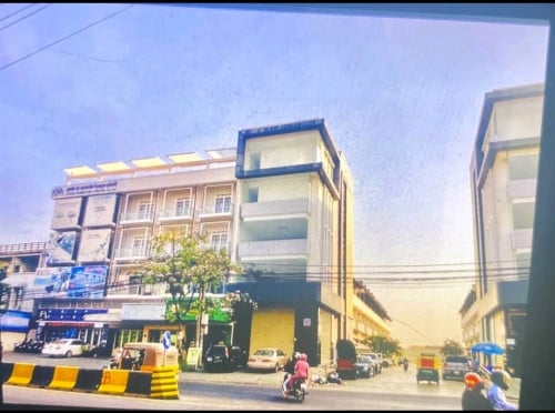 ផ្ទះលក់ ចាក់អង្រែលើ ជិតស្ពានក្បាលថ្នល់ខាងមាត់ទន្លេ