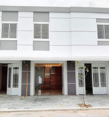 បុរីពិភពថ្មី 2 ជាប់ផ្ទះកែង