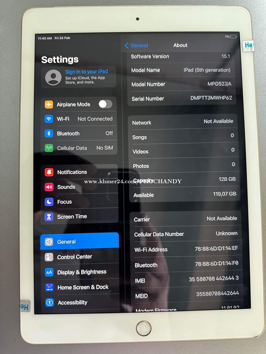 IPad (5th generation ) 128GB Sim+Wifi Price 165 in Phnom Penh