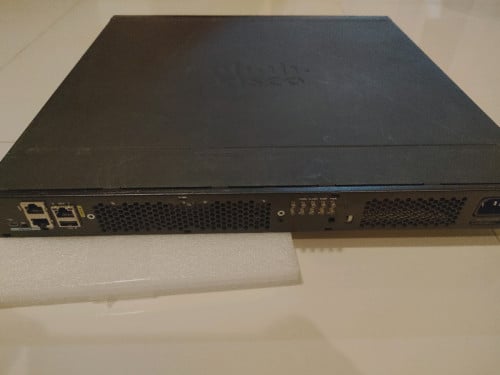 មួយទឹកដូចថ្មី Cisco Router ISR4331/K9