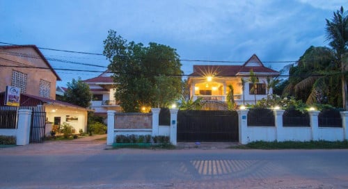 Boutique with full equipment of 10 bedrooms for sale in Siem Reap