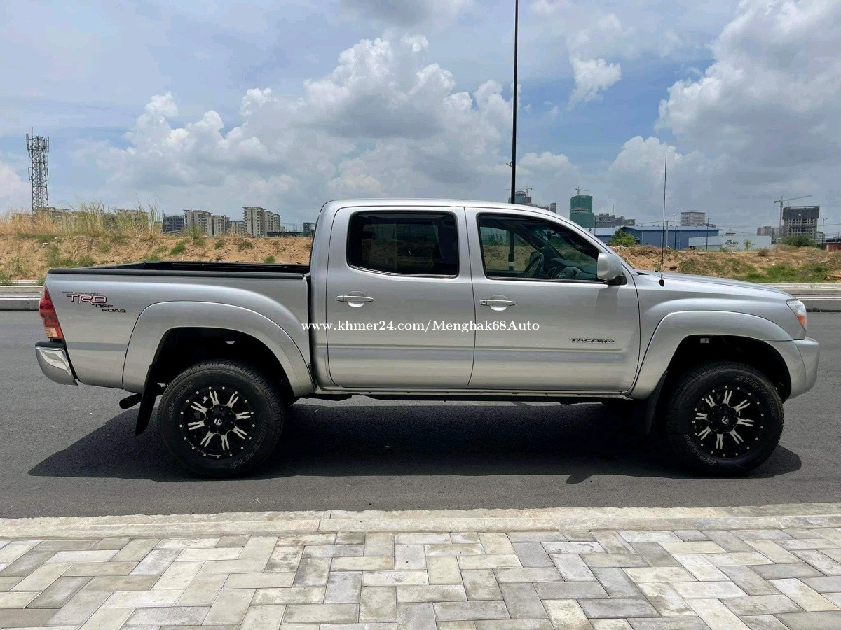 Car for sale 06 pong1 Price 17500 in Phnom Penh, Cambodia