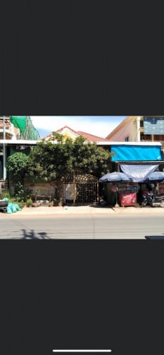 ផ្ទះលក់ក្បែរផ្សារបឹងកុក​ សាលារៀន​ តំបន់រកសុី