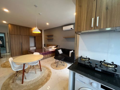Condo សម្រាប់លក់/Condo for Sale មើលឃើញមាត់សមុទ្រទីតាំងក្រុងកំពង់សោម, Property Code: VBRE01197