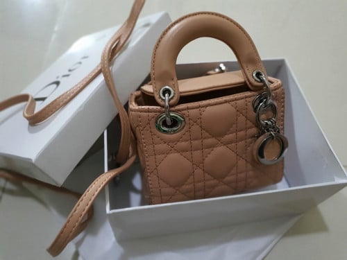 Chanel O-case / pouch Review 💖 what fits / mini comparison 