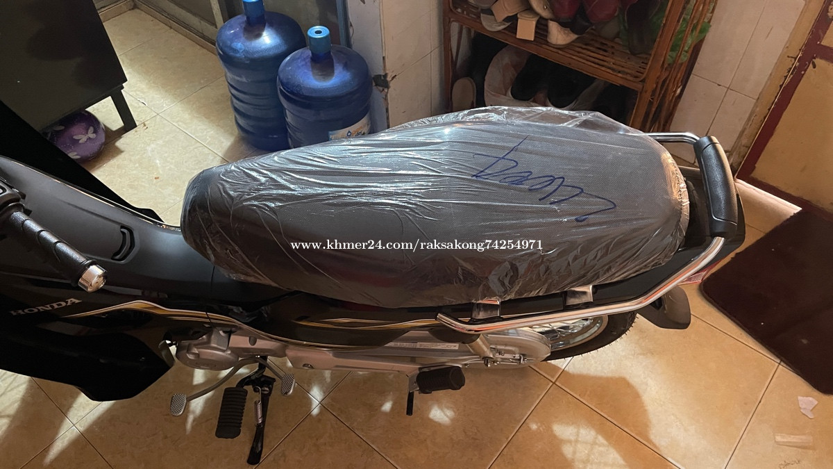 Honda Dream 2023 Price $2250.00 in Boeng Kak Muoy, Cambodia - raksa ...