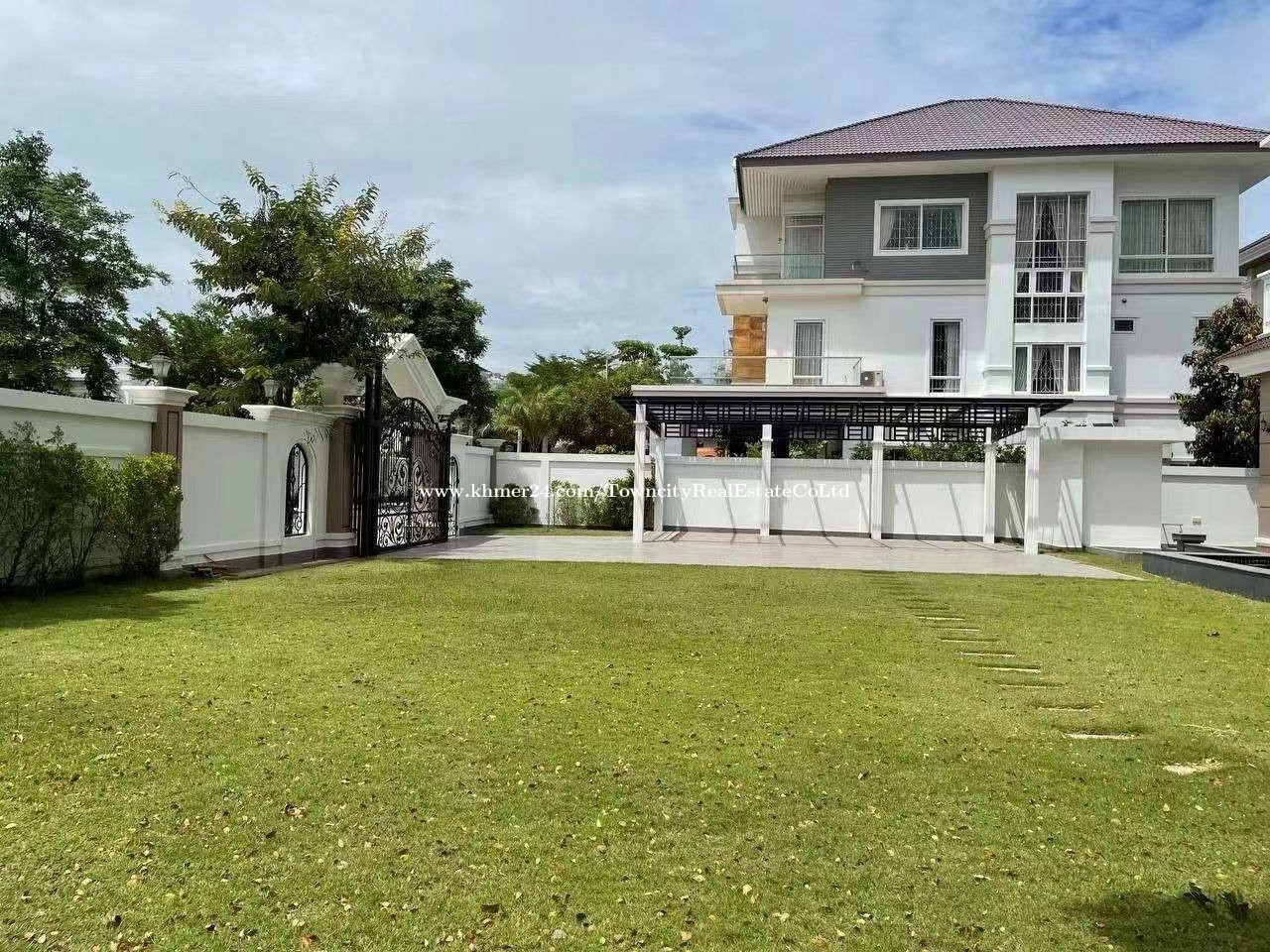 King Villa for Rent in Borey Peng Huoth Price 12000 in Boeng Keng Kang