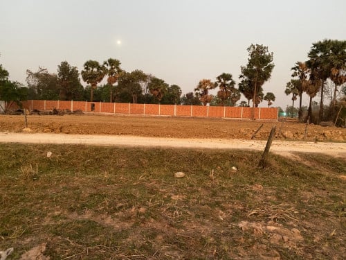 ដីជួលជិតផ្សារបែកចាន​ តម្លៃជួលធូធូថ្លៃ