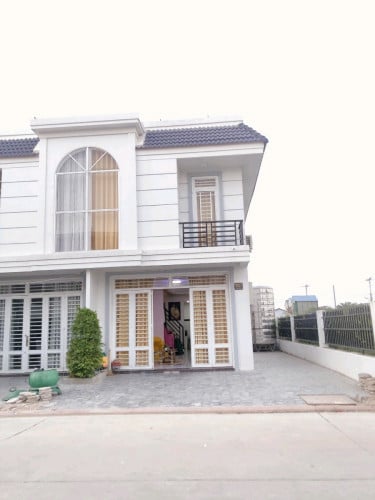 លក់ផ្ទះ នៅព្រែកហូរ ជិតទីប្រជុំជន ក្បែរអ៊ីអន3