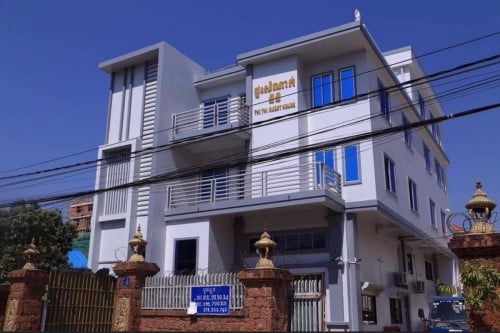 ផ្ទះសំណាក់លក់ Guesthouse for sale