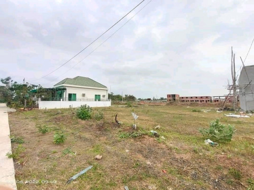 ដីលក់ក្រោមតម្លៃទីផ្សារ