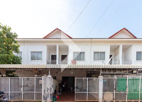 2 bedrooms Villa for Sale - Svay Dankum, Siem Reap