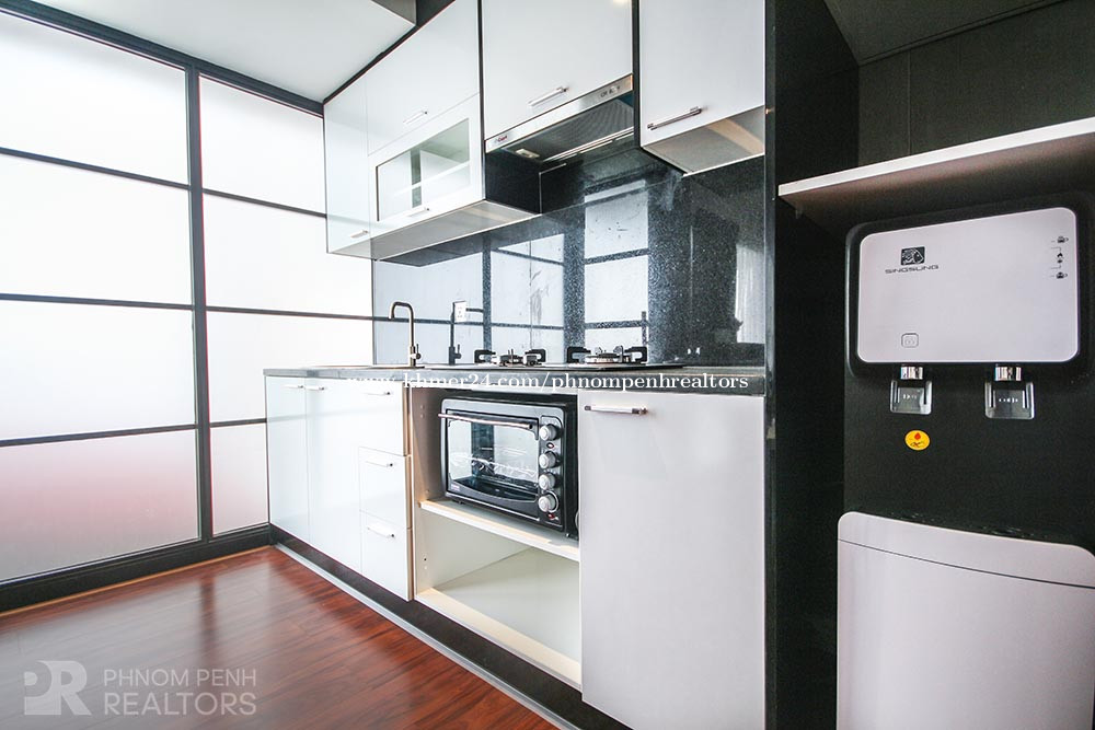 BKK1 1 Bedroom Western Renovated Townhouse Rental In Boeng Keng Kang
