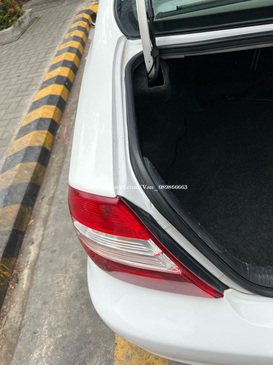 Toyota Camry 2002 xle half full ពោងសុវត្ថិភាព 8 Price 13300 in Phnom