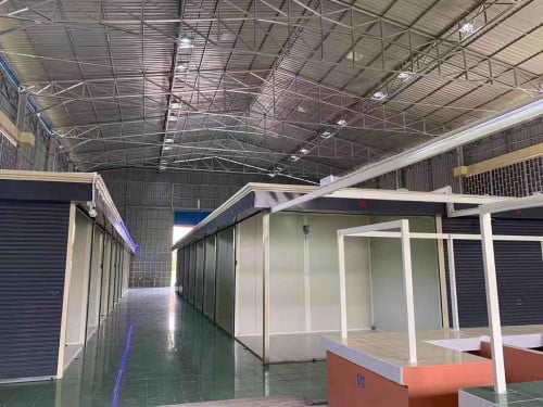 Big indoor market for rental