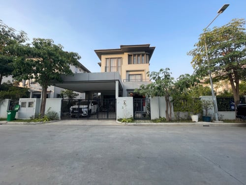Corner Queen A Villa for Sale Close to Chip Mong 271 Mega Mall (Landmark 271)