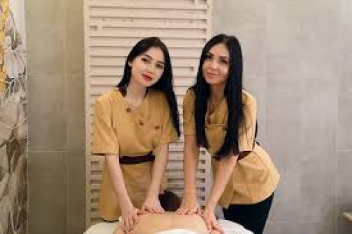 Four Hand Oil Massage Therapy In Phnom Penh Cambodia Four Hand