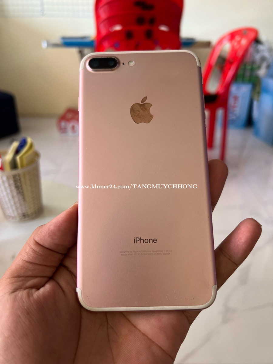 iphone 7 Plus 32G អេក្រង់ថ្មីមានស្គេន Price 65 in Phnom Penh, Cambodia