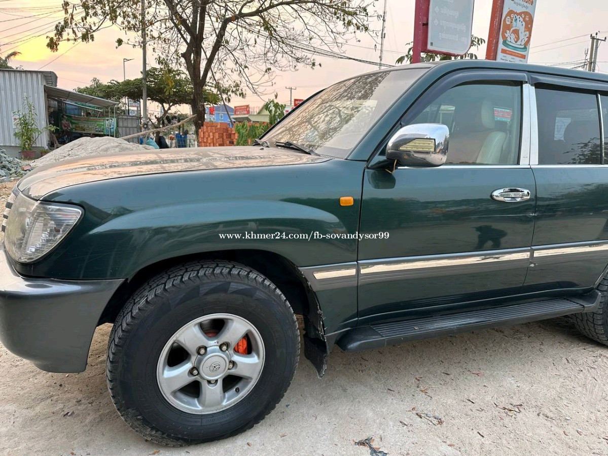 Landcruiser Price 10000.00 in Takeo, Cambodia Sor Vandy