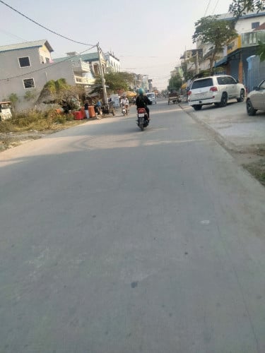ដីសម្រាប់លក់/Land to sell 4.5mx15m ចំណីផ្លូវមុខដី ១៦ម៉ែត្រ