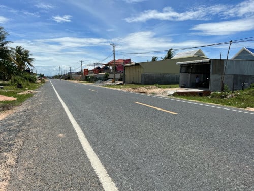 ដីសំរាប់ជួល ផ្លូវ130 ជិតផ្សាបាត់ដឹង