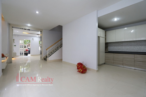 វីឡាភ្លោះ 5បន្ទប់គេង (Twin B) សម្រាប់លក់ ក្នុងបុរីប៉េងហួតបឹងស្នោរ