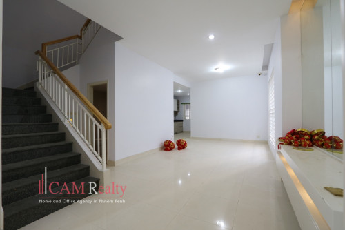 វីឡាភ្លោះ 5បន្ទប់គេង (Twin B) សម្រាប់លក់ ក្នុងបុរីប៉េងហួតបឹងស្នោរ